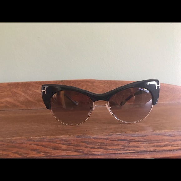 Tom Ford Cat Eye Sunglasses - Picture 2 of 14